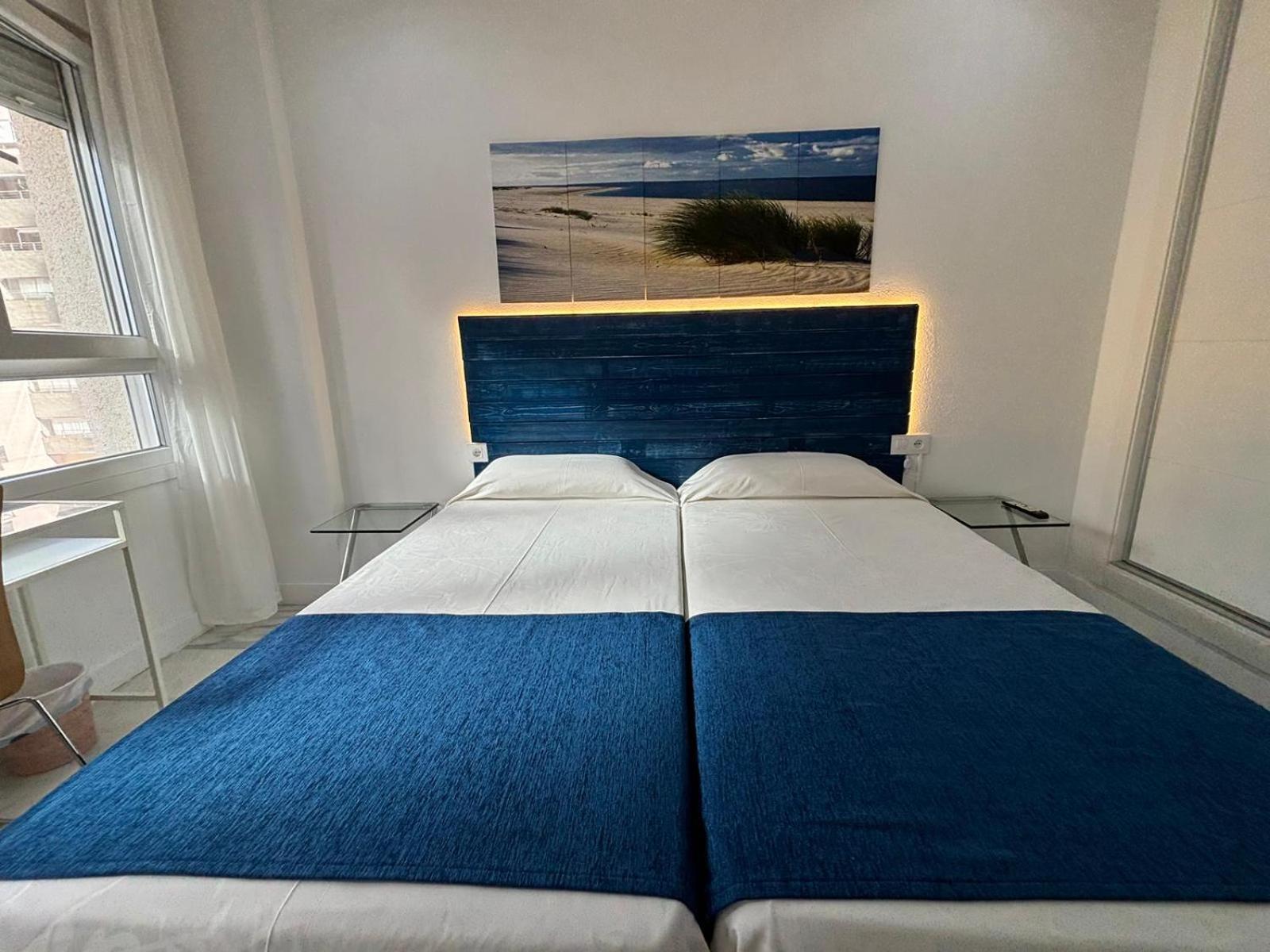 Apartamentos Turisticos Imar กาดิซ ภายนอก รูปภาพ